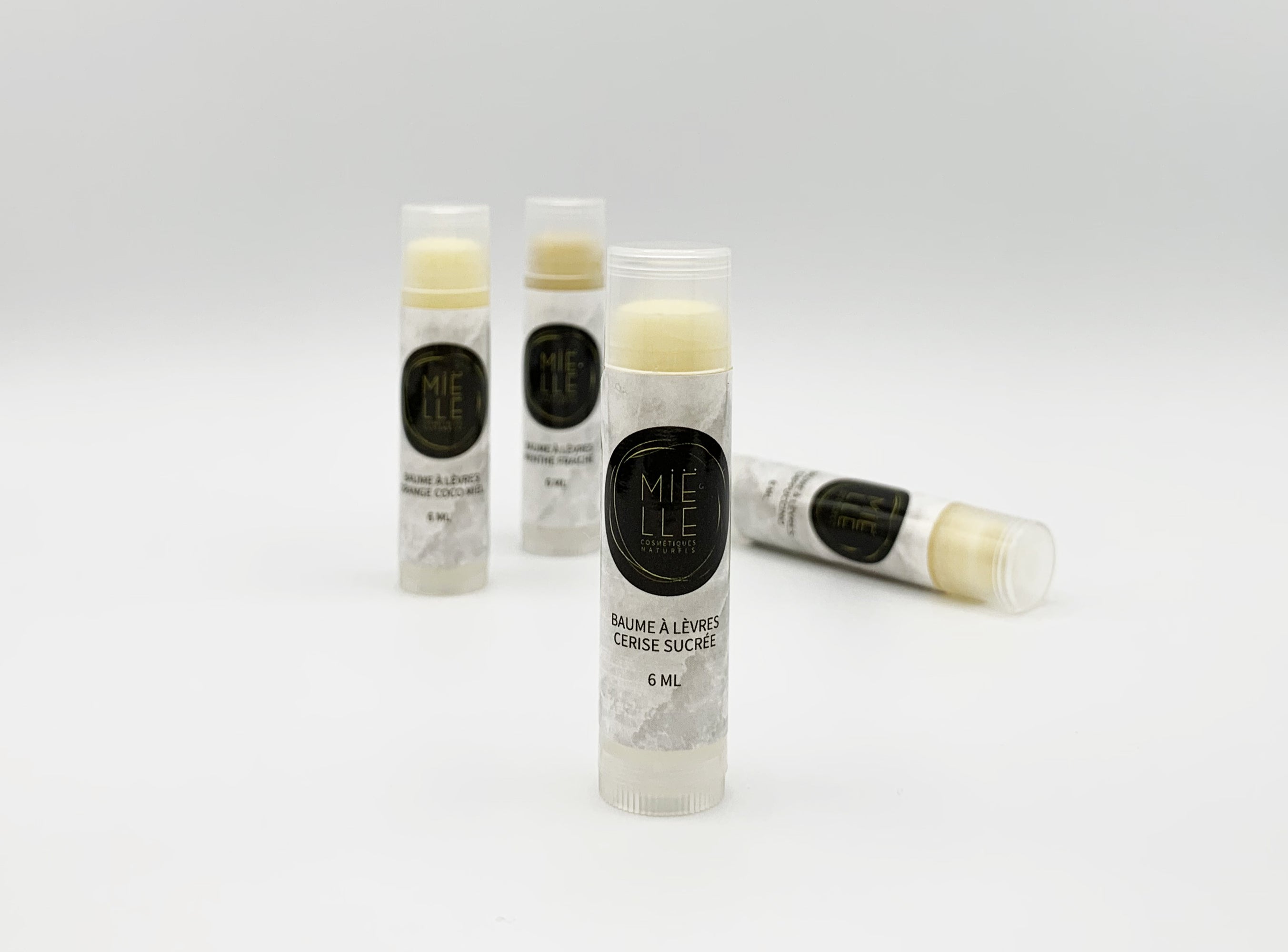 Baume à lèvres cerise sucrée